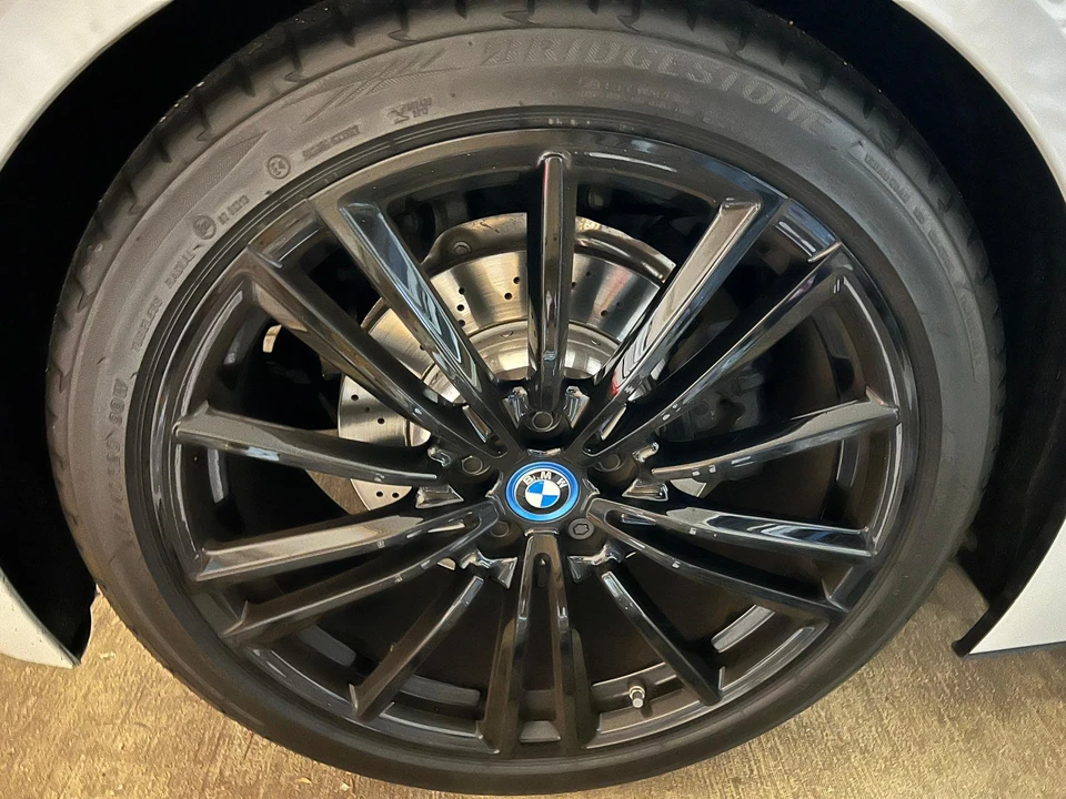 2019 BMW i8 - Image 26 of 27