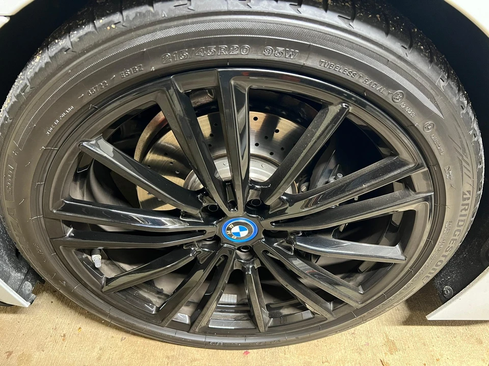 2019 BMW i8 - Image 25 of 27