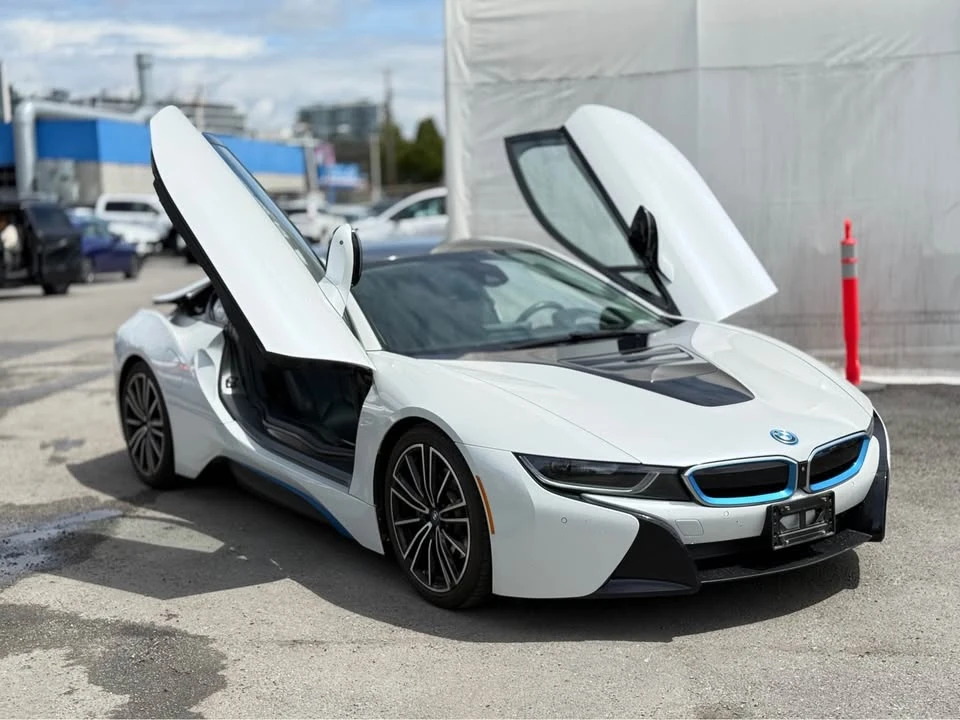 2019 BMW i8 - Image 3 of 16