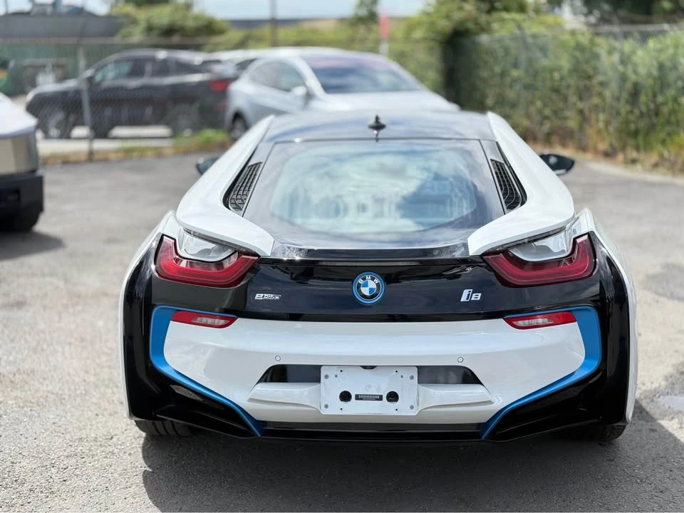 2019 BMW i8 - Image 5 of 16