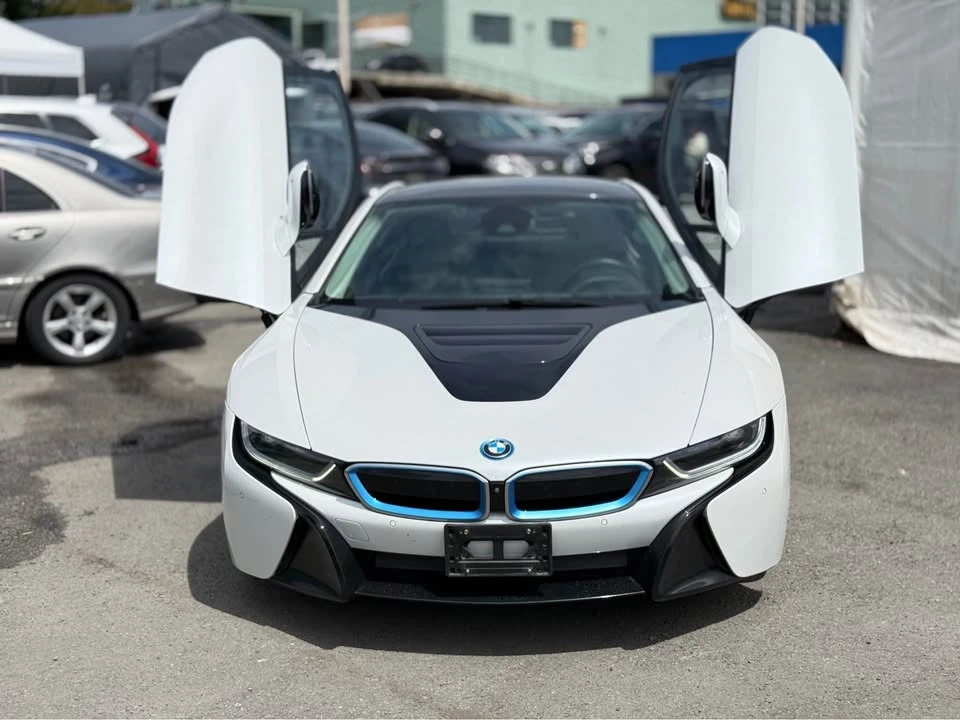 2019 BMW i8 - Image 2 of 16