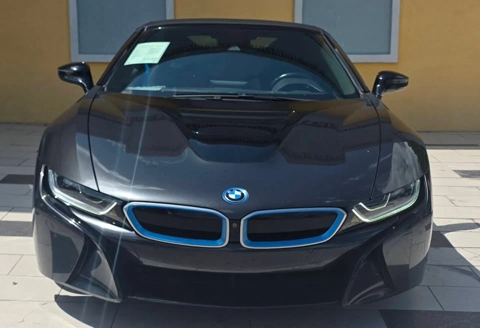 2019 BMW i8 - Image 4 of 20