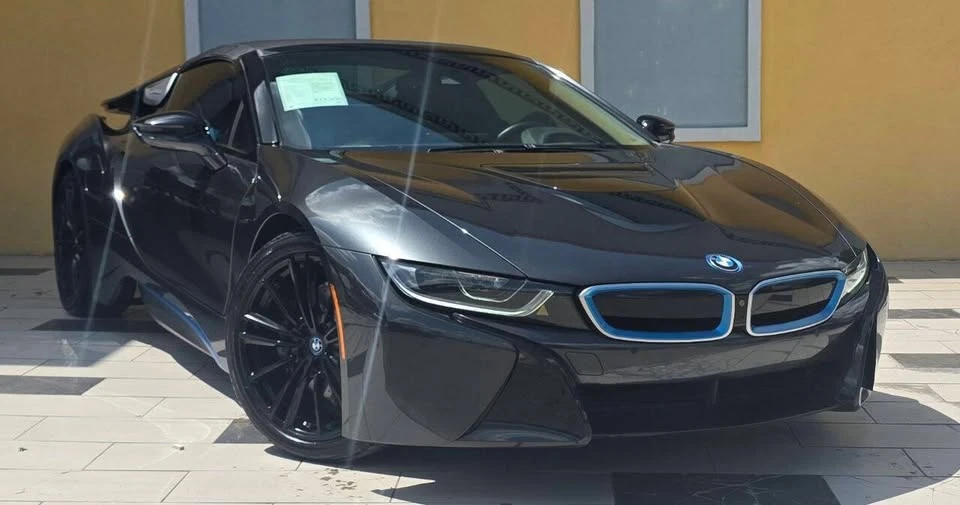 2019 BMW i8 - Image 3 of 20