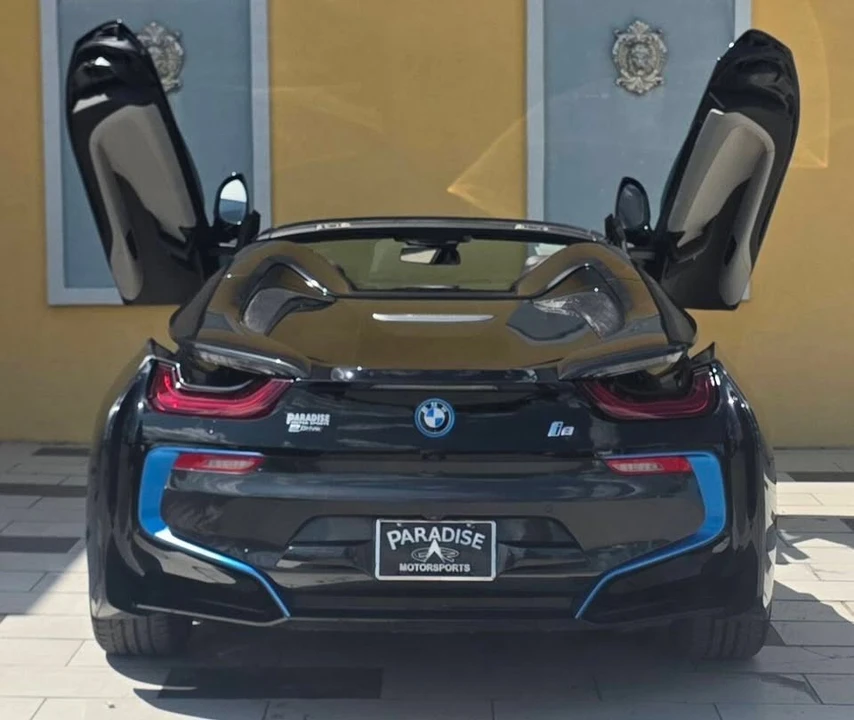 2019 BMW i8 - Image 19 of 20