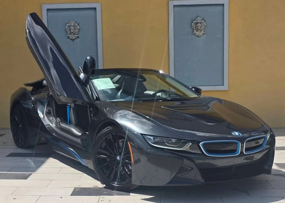 2019 BMW i8 - Image 14 of 20