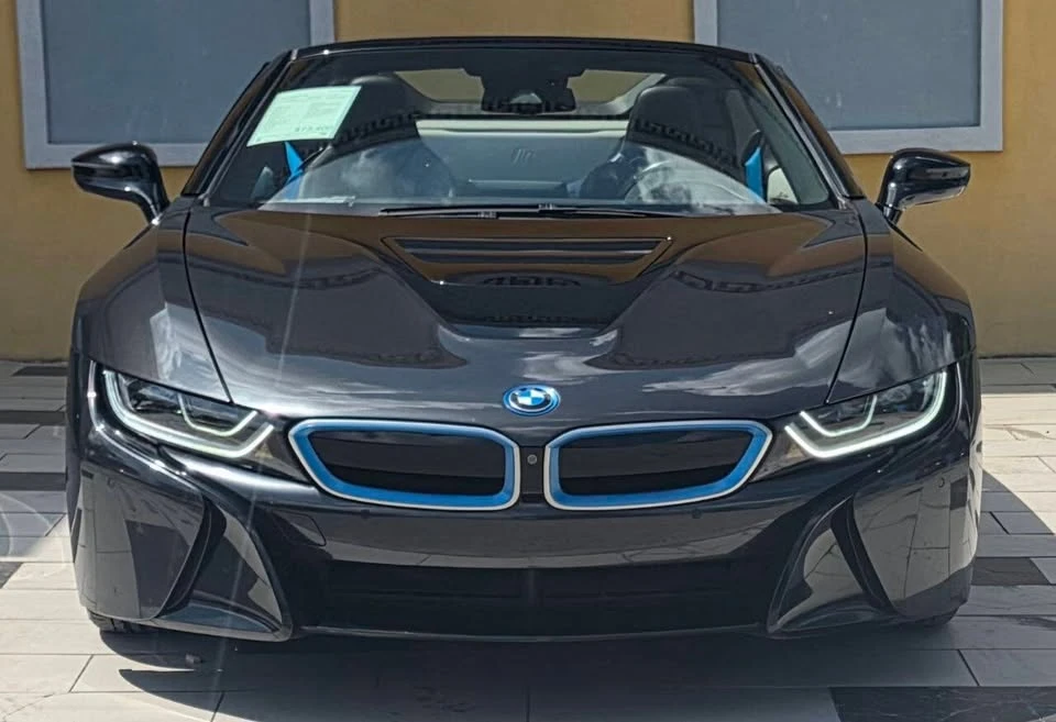 2019 BMW i8 - Image 12 of 20