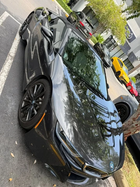 2019 BMW i8 - Image 4 of 4
