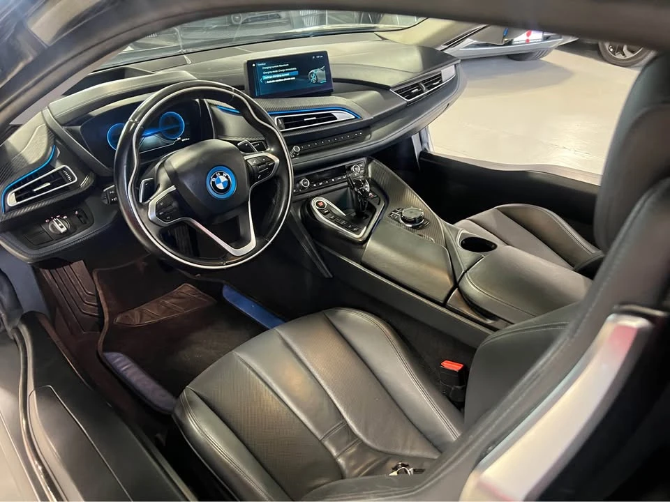 2019 BMW i8 - Image 5 of 8