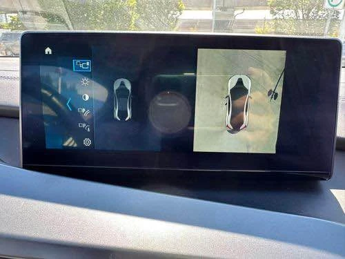 2019 BMW i8 - Image 15 of 18