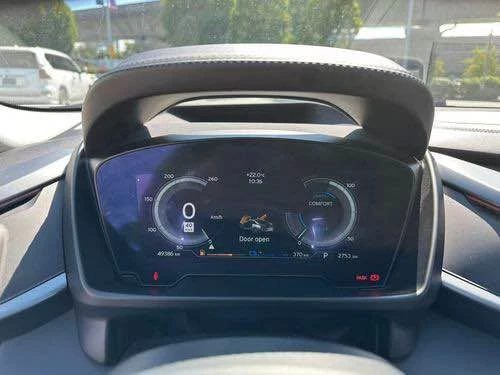 2019 BMW i8 - Image 13 of 18