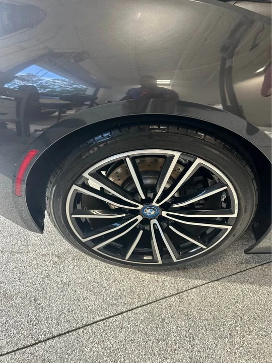 2019 BMW i8 - Image 4 of 8