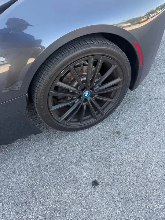 2019 BMW i8 - Image 4 of 8