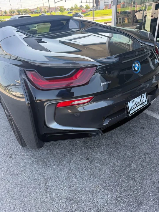 2019 BMW i8 - Image 5 of 8