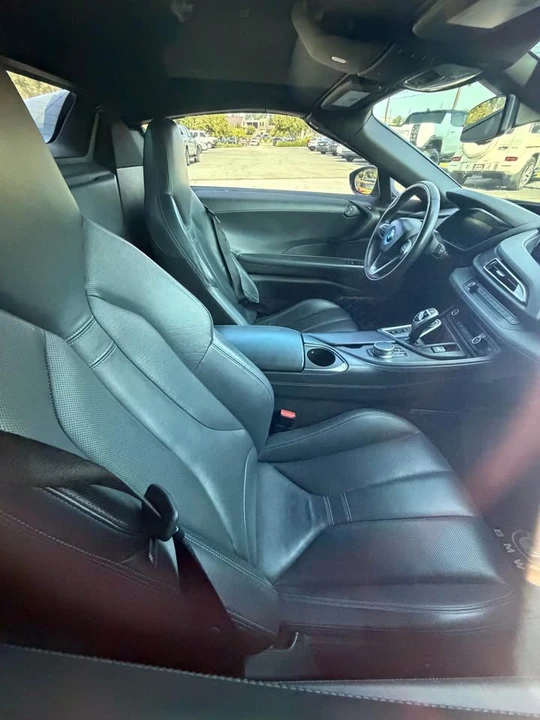 2019 BMW i8 - Image 8 of 8