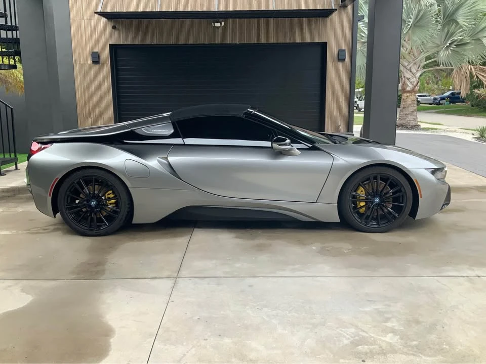 2019 BMW i8 - Image 4 of 11