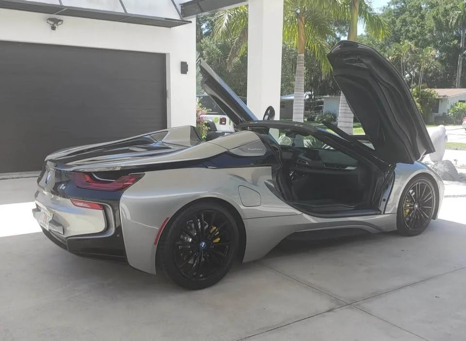 2019 BMW i8 - Image 11 of 11