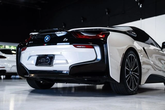 2019 BMW i8 - Image 30 of 31