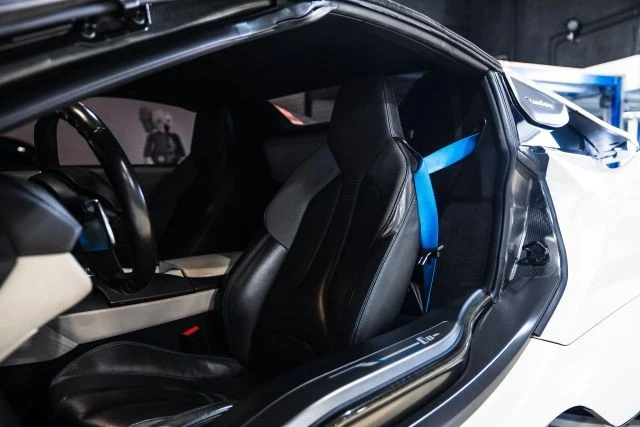 2019 BMW i8 - Image 24 of 31