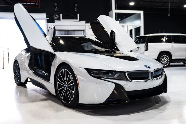 2019 BMW i8 - Image 4 of 21
