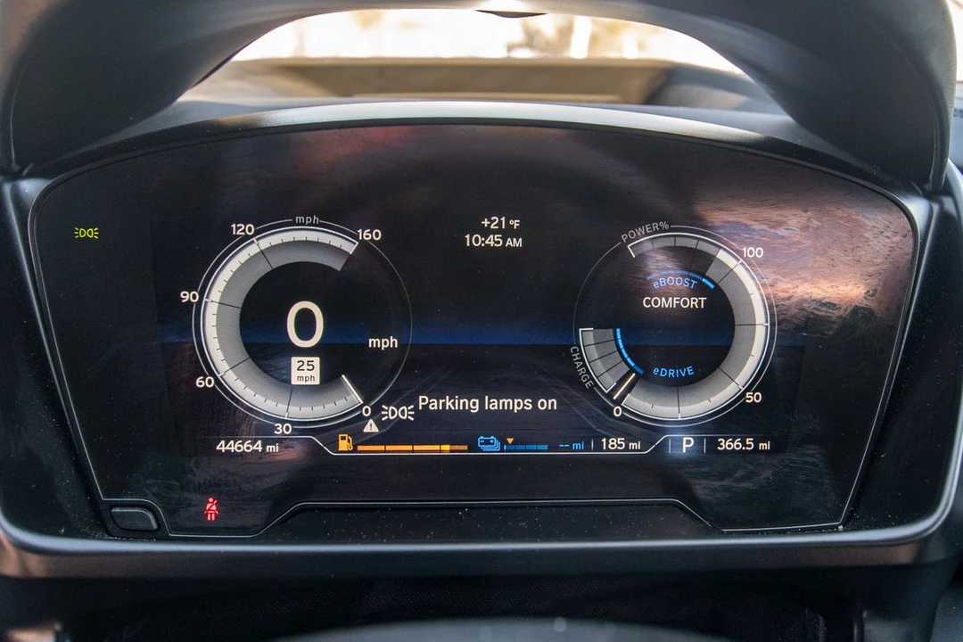 2019 BMW i8 - Image 11 of 15