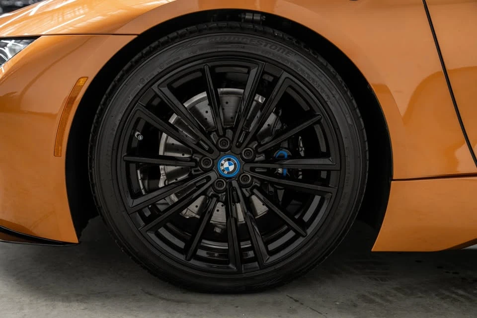 2019 BMW i8 - Image 8 of 19