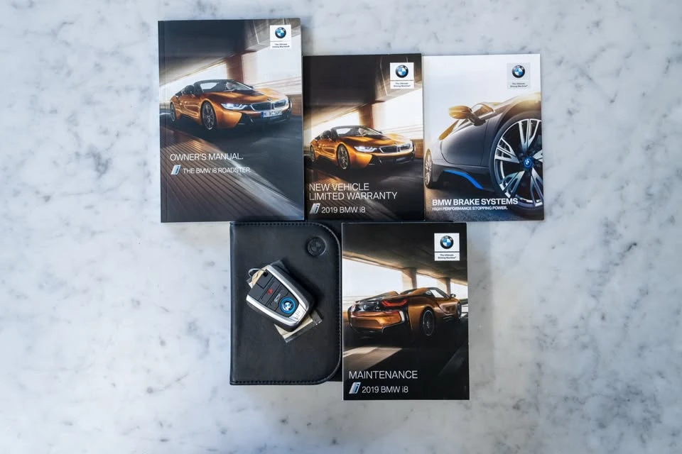 2019 BMW i8 - Image 18 of 19