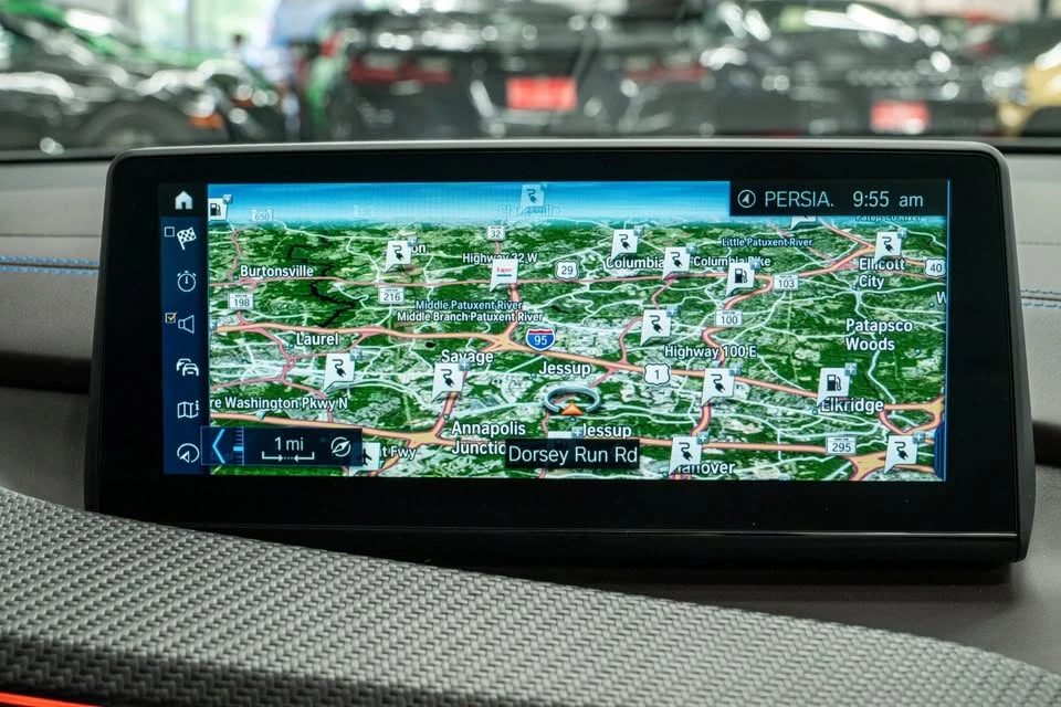 2019 BMW i8 - Image 14 of 19