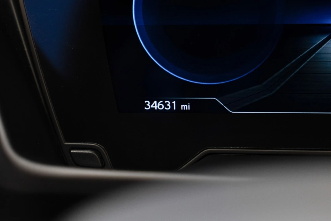 2019 BMW i8 - Image 16 of 21