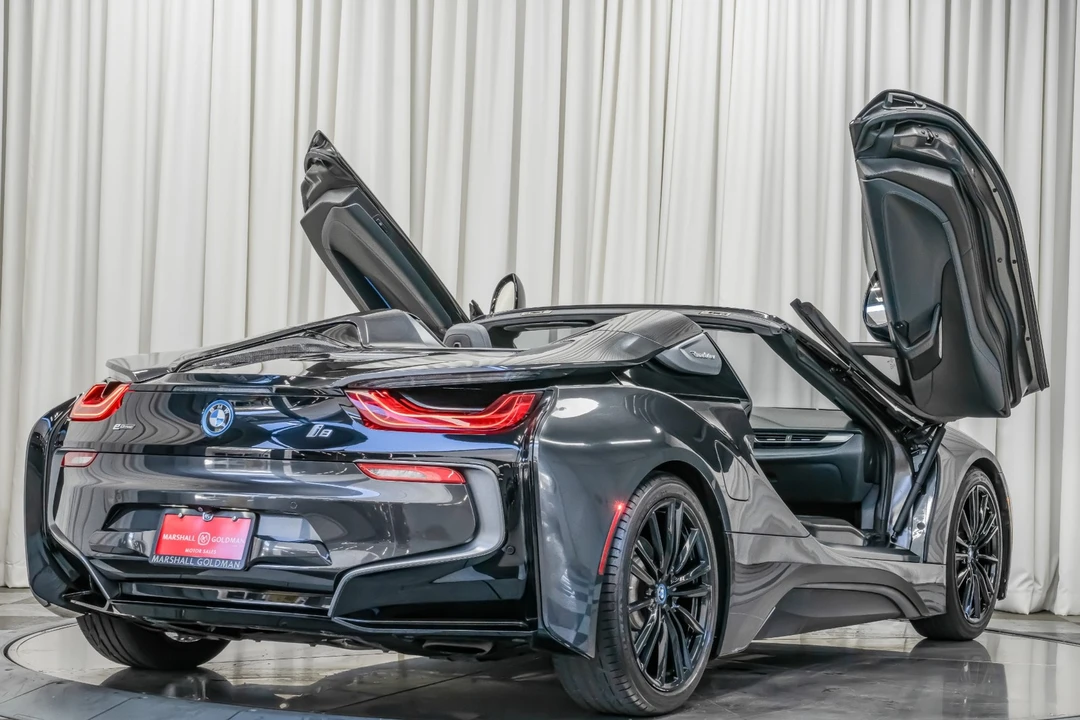 2019 BMW i8 - Image 9 of 21