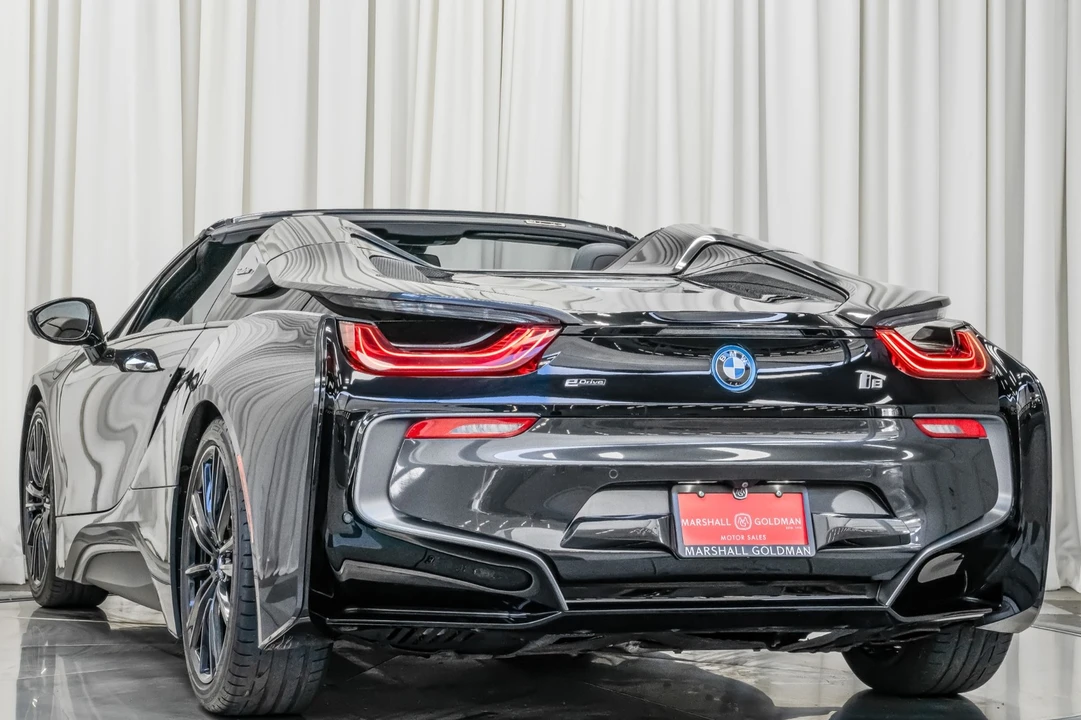 2019 BMW i8 - Image 7 of 21