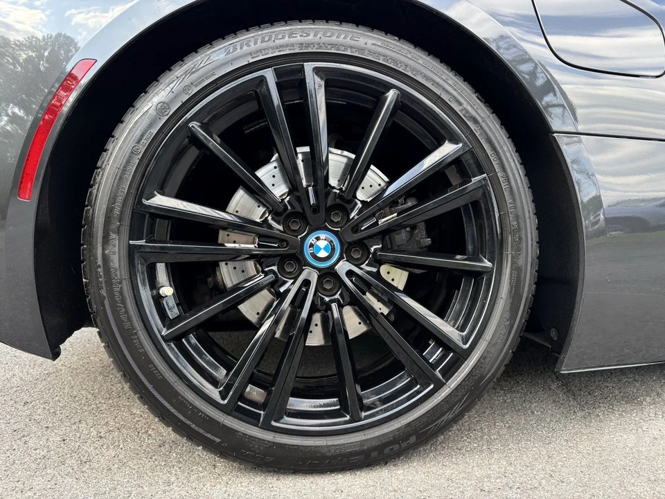 2019 BMW i8 - Image 12 of 31