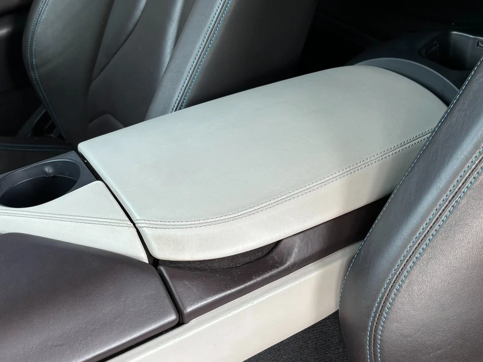 2019 BMW i8 - Image 25 of 31