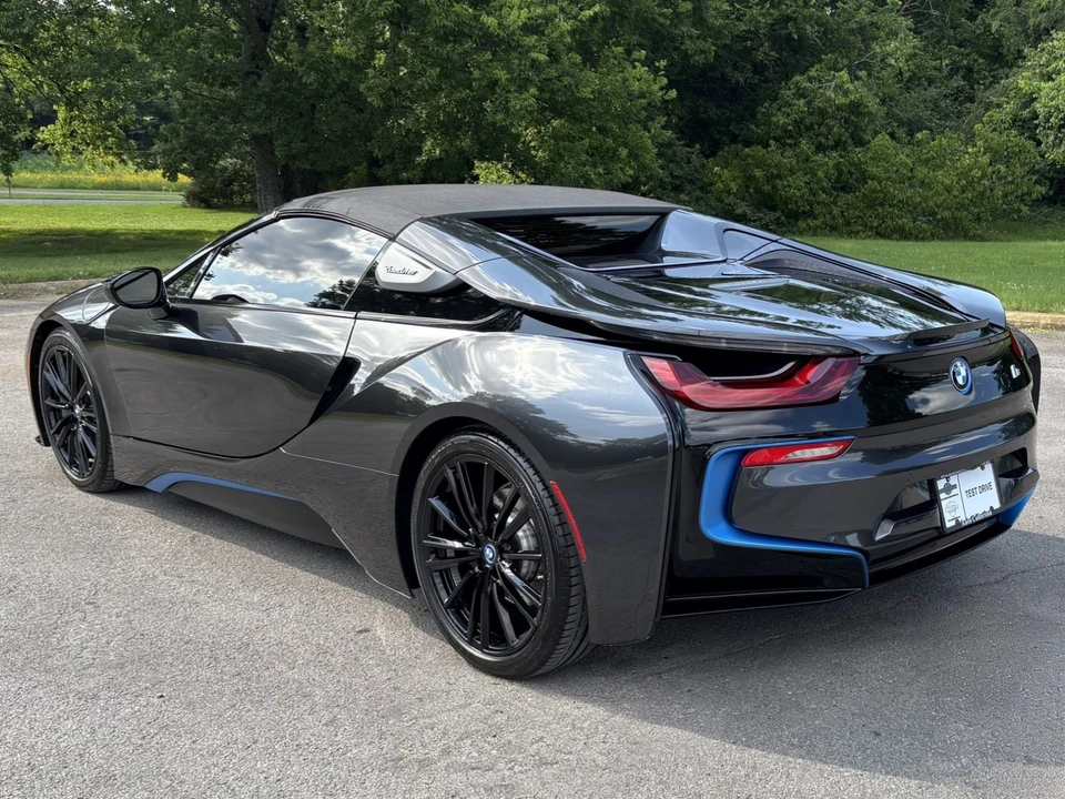 2019 BMW i8 - Image 4 of 31