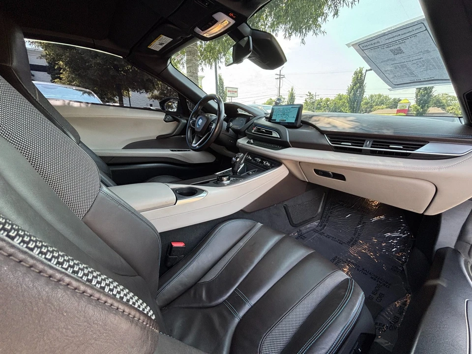 2019 BMW i8 - Image 31 of 31