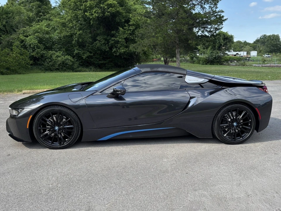 2019 BMW i8 - Image 8 of 31