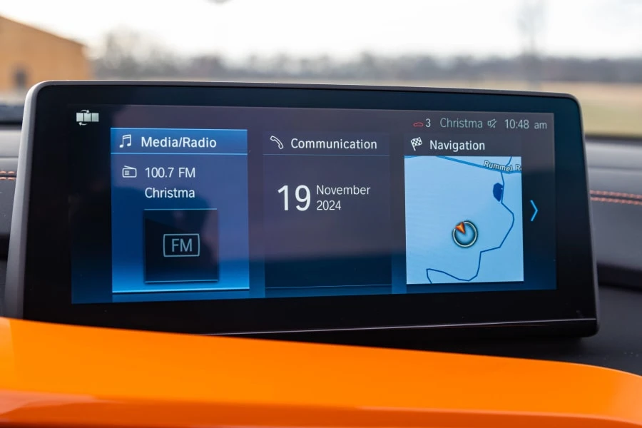 2019 BMW i8 - Image 25 of 31