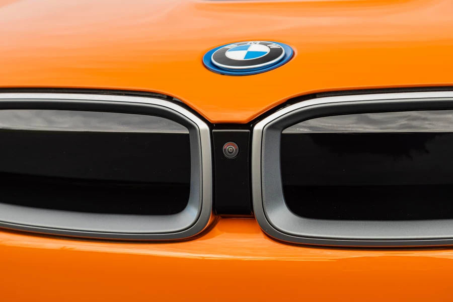 2019 BMW i8 - Image 10 of 31