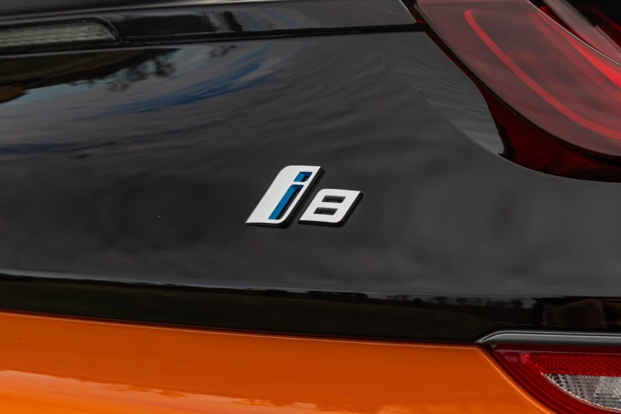 2019 BMW i8 - Image 17 of 31