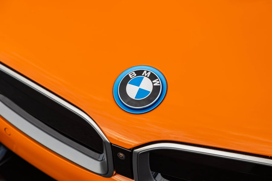 2019 BMW i8 - Image 7 of 31