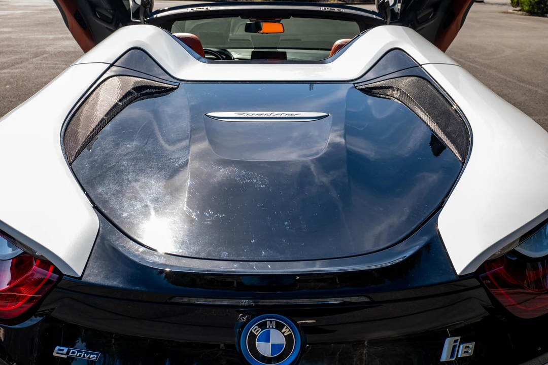 2019 BMW i8 - Image 28 of 31