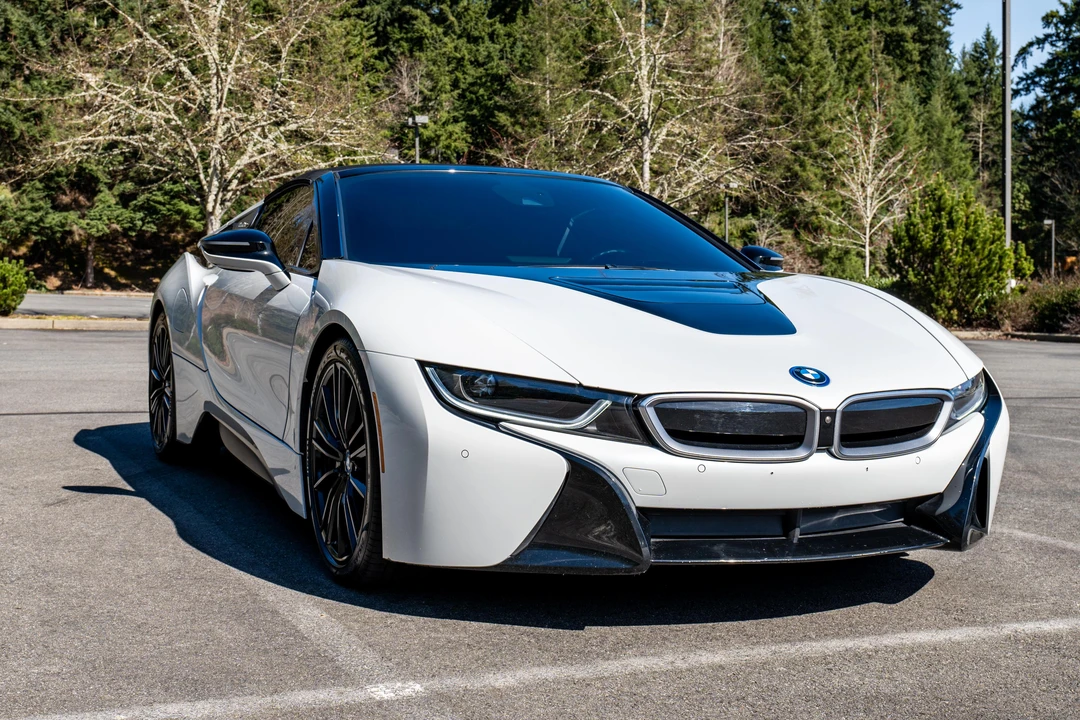 2019 BMW i8 - Image 8 of 31