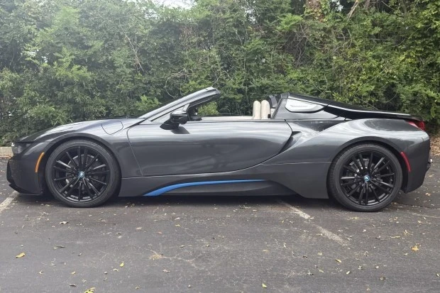 2019 BMW i8 - Image 3 of 7