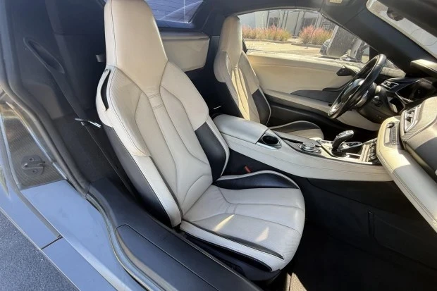 2019 BMW i8 - Image 4 of 7