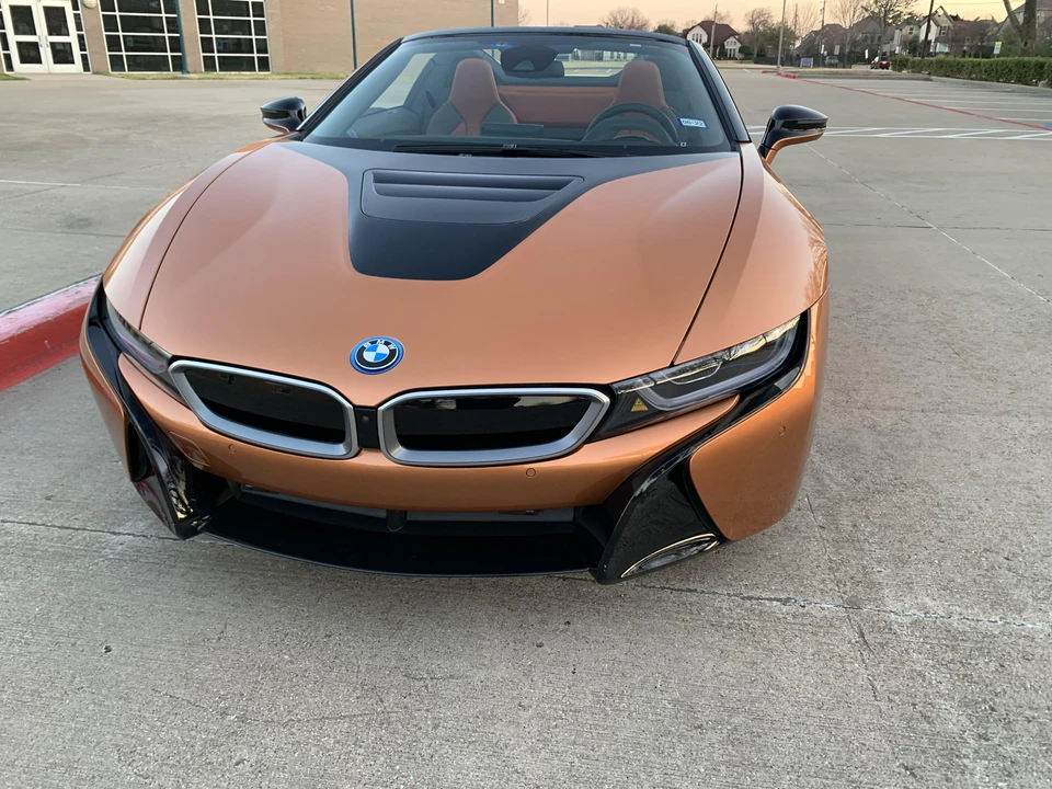 2019 BMW i8 - Image 12 of 31