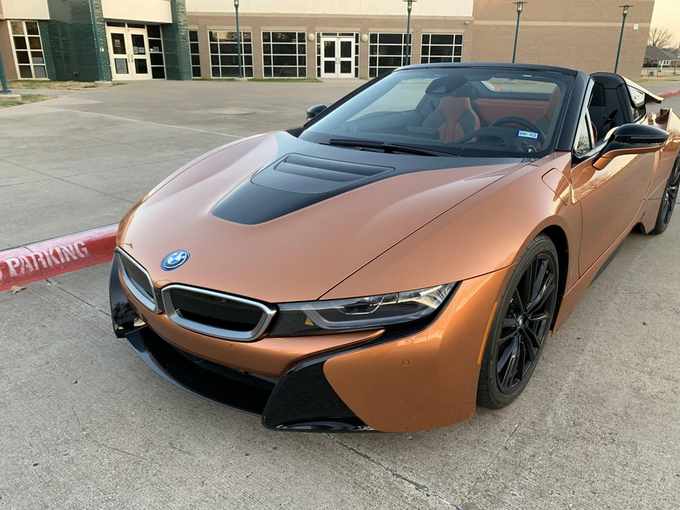 2019 BMW i8 - Image 14 of 31