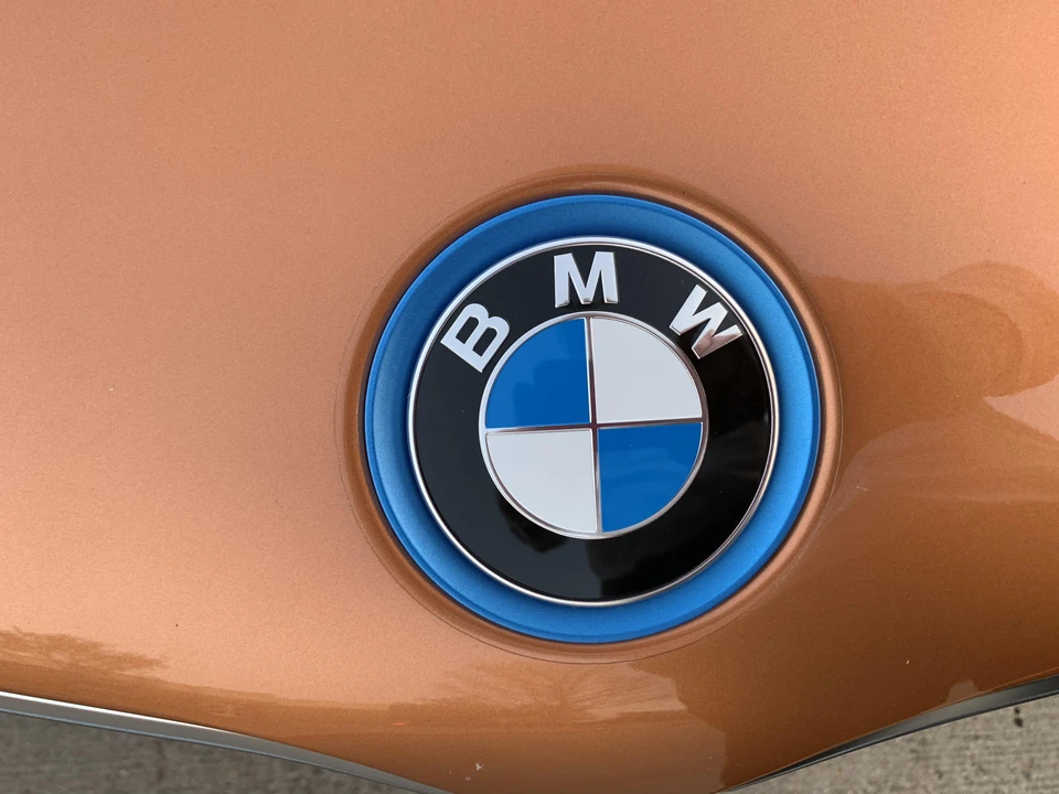 2019 BMW i8 - Image 25 of 31
