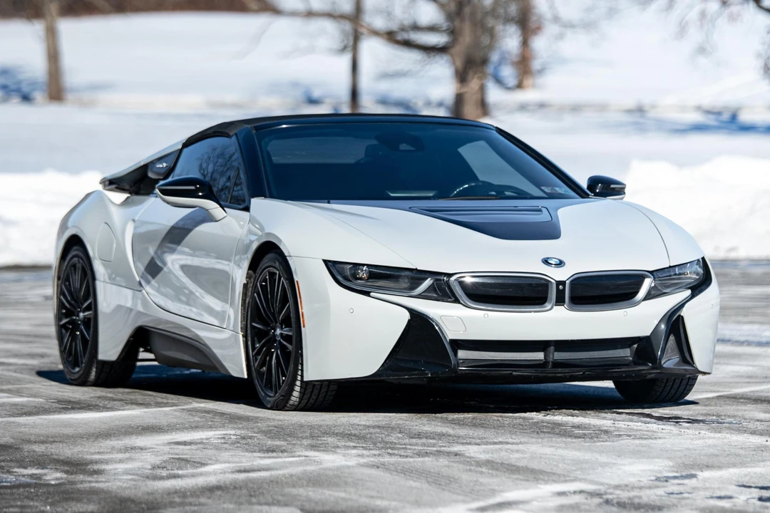 2019 BMW i8 - Image 21 of 31