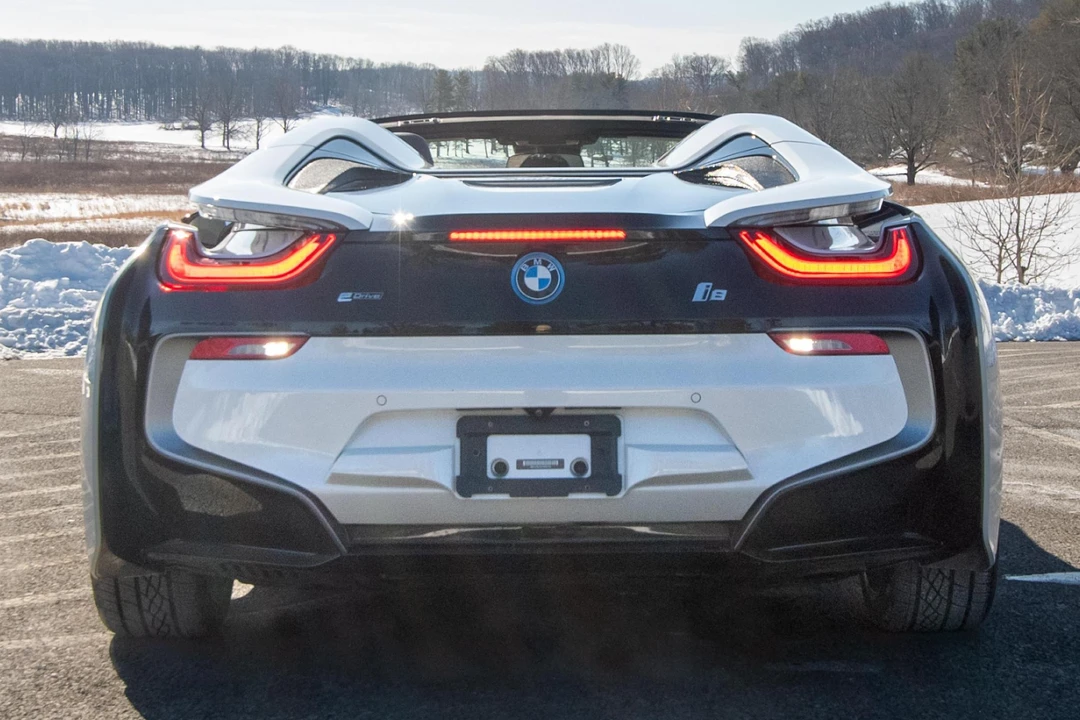 2019 BMW i8 - Image 5 of 31