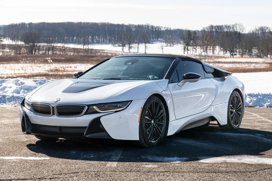 2019 BMW i8 - Image 15 of 31