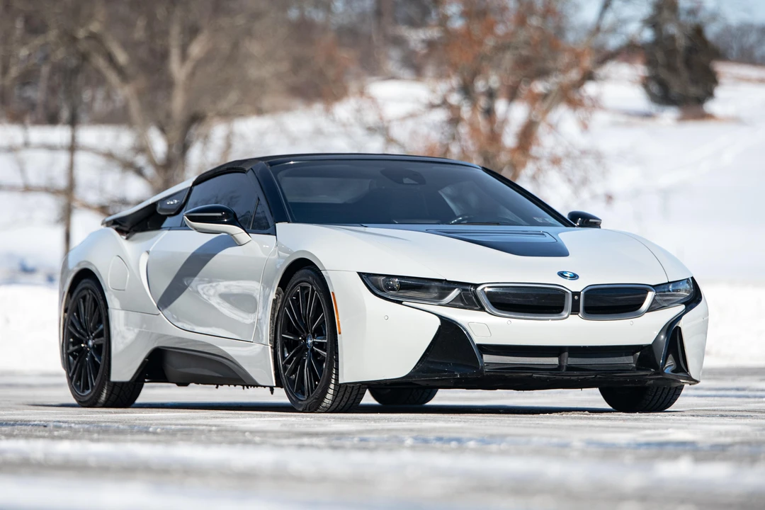 2019 BMW i8 - Image 20 of 31